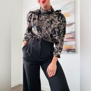 BANANA REPUBLIC Floral Tie-Neck Blouse Medium